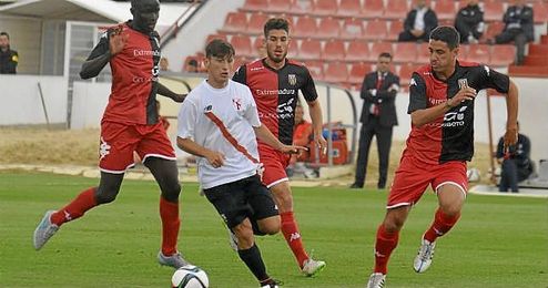 Diego Martínez contaba hoy con el hándicap de que varios de sus futbolistas han sido citados con el primer equipo. Diego Martínez contaba hoy con el hándicap de que varios de sus futbolistas han sido citados con el primer equipo.