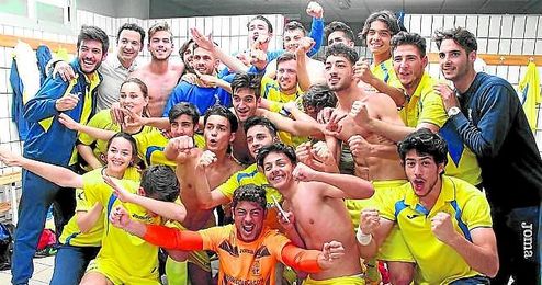 La alegría envolvió a los jugadores y cuerpo técnico tras el éxito conseguido. La alegría envolvió a los jugadores y cuerpo técnico tras el éxito conseguido.