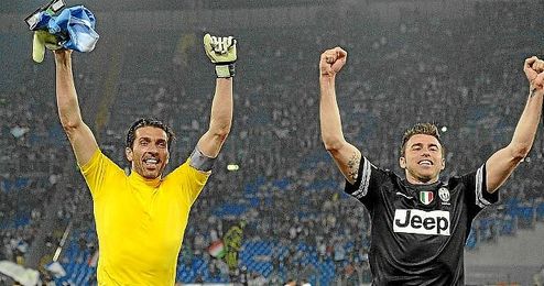 Buffon y Barzagli, claves para la Juventus Buffon y Barzagli, claves para la Juventus