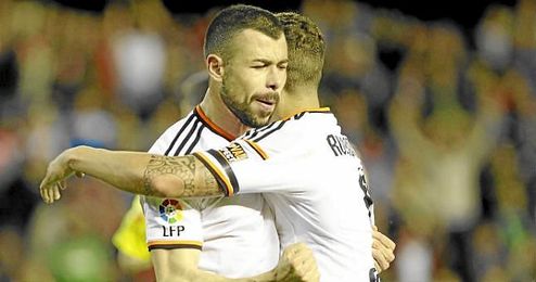 Javi Fuego, con la camiseta del Valencia. Javi Fuego, con la camiseta del Valencia.