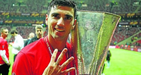 Reyes conquistó en Varsovia su cuarta Europa League. Reyes conquistó en Varsovia su cuarta Europa League.