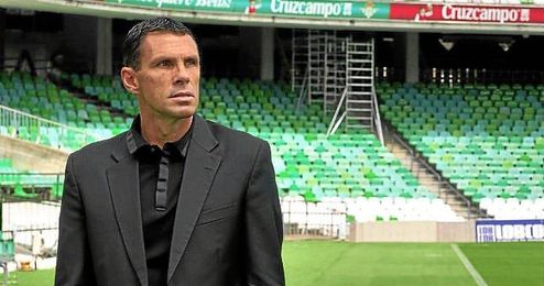 Poyet se marcha unos días de vacaciones, pero seguirá conectado con Torrecilla para cerrar la planificación. Poyet se marcha unos días de vacaciones, pero seguirá conectado con Torrecilla para cerrar la planificación.