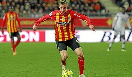 Bourigeaud, en un partido con el Lens. Bourigeaud, en un partido con el Lens.