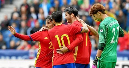 Sergio Rico debutó con la Selección. Sergio Rico debutó con la Selección.