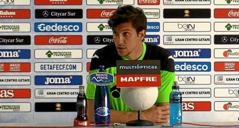 Vergini, en sala de prensa. Vergini, en sala de prensa.