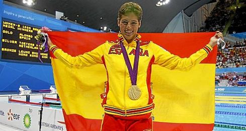 Michelle Alonso luciendo el oro en 100 braza en los Juegos Paralímpicos de Londres. Michelle Alonso luciendo el oro en 100 braza en los Juegos Paralímpicos de Londres.