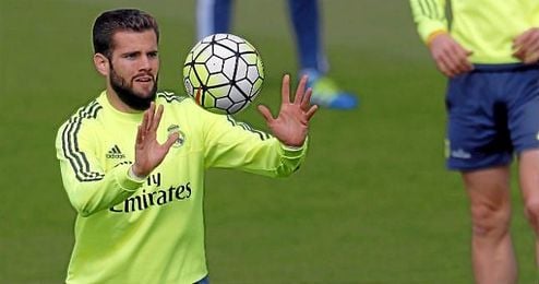 El central Nacho Fernández, durante un entrenamiento con el Real Madrid. El central Nacho Fernández, durante un entrenamiento con el Real Madrid.