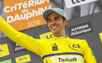 Contador llega al Tour tras disputar del Dauphiné y ser baja en el Campeonato de España. Contador llega al Tour tras disputar del Dauphiné y ser baja en el Campeonato de España.