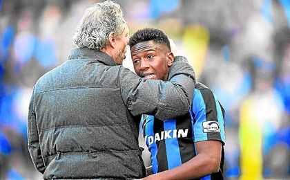 El entrenador del Brujas, estaría muy contento si el campeón belga es capaz de retener a Diaby. El entrenador del Brujas, estaría muy contento si el campeón belga es capaz de retener a Diaby.