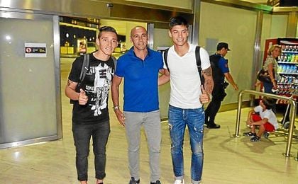 Kranevitter y Correa, junto a Monchi a su llegada a Sevilla. Kranevitter y Correa, junto a Monchi a su llegada a Sevilla.