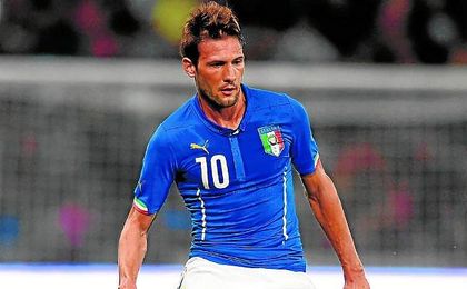 Vázquez, internacional con Italia, tiene mucha facilidad para deshacerse de la presión de los rivales. Vázquez, internacional con Italia, tiene mucha facilidad para deshacerse de la presión de los rivales.