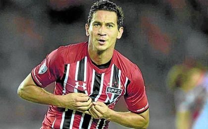 Ganso celebra un gol con el Sao Paulo. Ganso celebra un gol con el Sao Paulo.