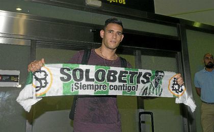 Sanabria, con los colores del Betis. Sanabria, con los colores del Betis.