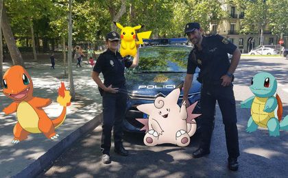 La Policía Nacional sugiere medidas de seguridad para jugar a Pokemon GO. La Policía Nacional sugiere medidas de seguridad para jugar a Pokemon GO.
