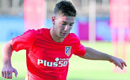 Luciano Vietto se debate entre el Barcelona y el Sevilla. Luciano Vietto se debate entre el Barcelona y el Sevilla.