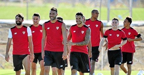 Los jugadores del Sevilla son ambiciosos. Los jugadores del Sevilla son ambiciosos.
