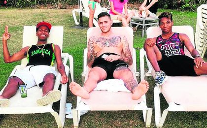 Musonda y su hermano, junto a Sanabria. Musonda y su hermano, junto a Sanabria.