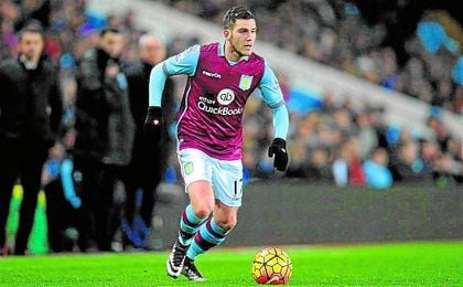 Desde Francia aprietan por el pivote galo del Aston Villa. Desde Francia aprietan por el pivote galo del Aston Villa.