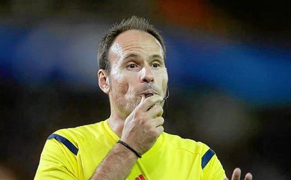 El trío arbitral se desplazará a Río el próximo miércoles con Mateu Lahoz a la cabeza. El trío arbitral se desplazará a Río el próximo miércoles con Mateu Lahoz a la cabeza.
