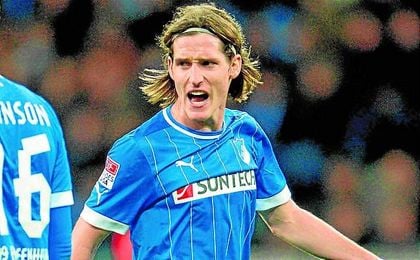 La opción de jugar Liga de Campeones atraería a Sebastian Rudy. La opción de jugar Liga de Campeones atraería a Sebastian Rudy.