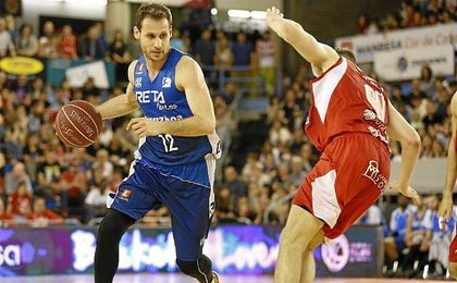 Gizpukoa Basket decidió inscribirse en LEB Oro, tras no poder asumir su plaza en ACB. Gizpukoa Basket decidió inscribirse en LEB Oro, tras no poder asumir su plaza en ACB.