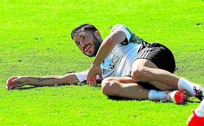 Álvaro Cejudo destaca que, poco a poco, la plantilla está captando los conceptos de juego de Poyet. Álvaro Cejudo destaca que, poco a poco, la plantilla está captando los conceptos de juego de Poyet.