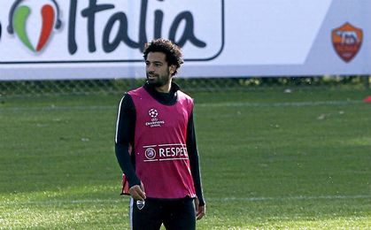 Salah en un entrenamiento con la Roma. Salah en un entrenamiento con la Roma.