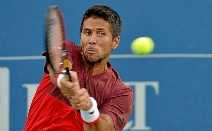 Fernando Verdasco se enfrentará al francés Julien Benneteau en la siguiente ronda. Fernando Verdasco se enfrentará al francés Julien Benneteau en la siguiente ronda.