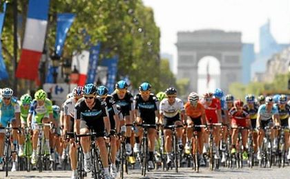 La Vuelta volverá a pasar por suelo francés. La Vuelta volverá a pasar por suelo francés.
