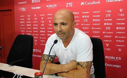 Sampaoli analiza el duelo que le enfrentará al Barça. Sampaoli analiza el duelo que le enfrentará al Barça.