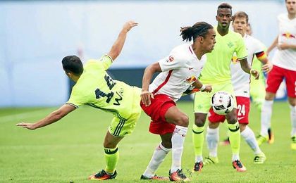Poulsen puso en aprietos a la defensa verdiblanca. Poulsen puso en aprietos a la defensa verdiblanca.