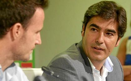 Haro tuvo palabras de bienvenida para Herrera. Haro tuvo palabras de bienvenida para Herrera.