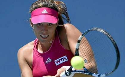 Suárez se enfrentará a Roberta Vinci mientras Muguruza espera rival. Suárez se enfrentará a Roberta Vinci mientras Muguruza espera rival.