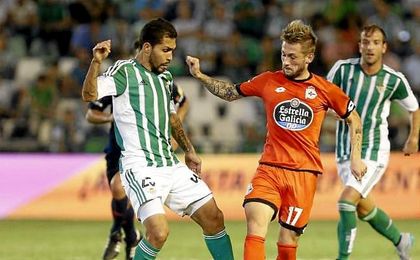 Marcos Asunçao marcó los dos goles que dieron la última victoria del Betis ante el Deportivo. Marcos Asunçao marcó los dos goles que dieron la última victoria del Betis ante el Deportivo.