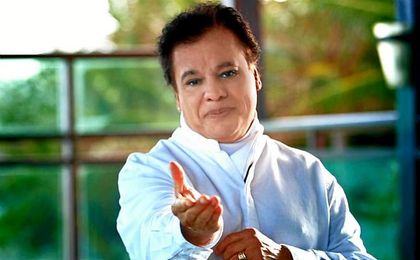 Juan Gabriel, ´el Divo de Juarez. Juan Gabriel, ´el Divo de Juarez.