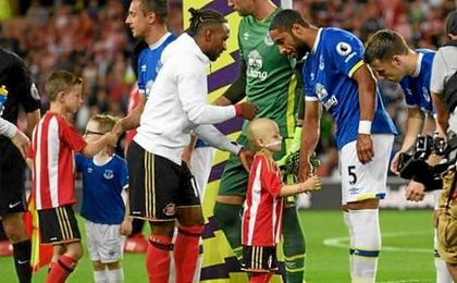 Bradley Lowery necesita 700.000 libras para su tratamiento. Bradley Lowery necesita 700.000 libras para su tratamiento.