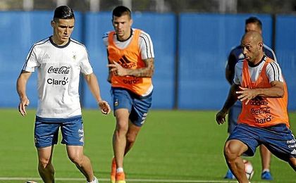 Kranevitter, en una sesión con Argentina. Kranevitter, en una sesión con Argentina.