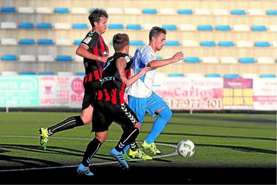 Cachana (en segundo plano) ha sido uno de los expulsados en el Carlos Marchena esta temporada. Cachana (en segundo plano) ha sido uno de los expulsados en el Carlos Marchena esta temporada.