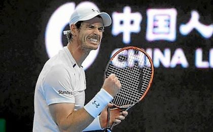 Murray cierra el puño para celebrar un punto ante Ferrer. Murray cierra el puño para celebrar un punto ante Ferrer.