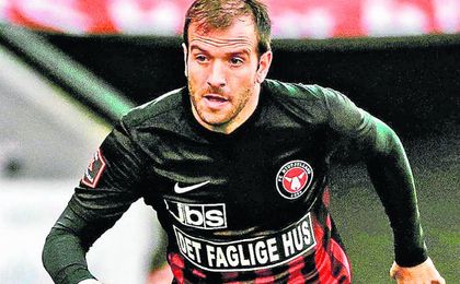 Van der Vaart, con el Midtjylland. Van der Vaart, con el Midtjylland.