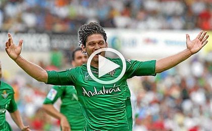 El exfutbolista del Betis pasó por el plató de ´Heliópolis´, programa de la televisión oficial del club. El exfutbolista del Betis pasó por el plató de ´Heliópolis´, programa de la televisión oficial del club.