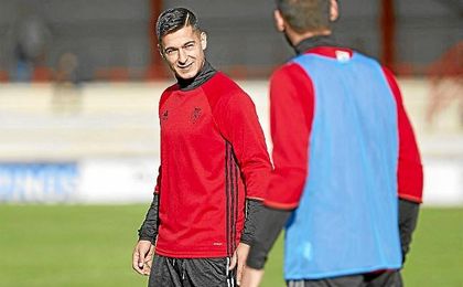 Sergio León, en un entrenamiento en el Tajonar. Sergio León, en un entrenamiento en el Tajonar.