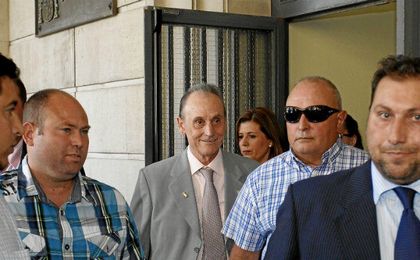 Lopera saliendo de los juzgados Lopera saliendo de los juzgados
