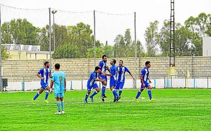 El Bellavista remontó un 0-2 y sigue en la parte alta de la tabla. El Bellavista remontó un 0-2 y sigue en la parte alta de la tabla.