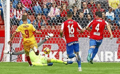 Vietto bate a Cuéllar para hacer el 0-1; el único gol entre tantas ocasiones. Vietto bate a Cuéllar para hacer el 0-1; el único gol entre tantas ocasiones.