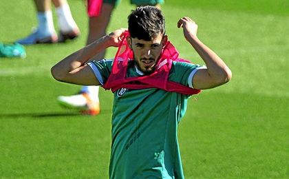 Ceballos se ha quedado otra vez fuera de la lista. Ceballos se ha quedado otra vez fuera de la lista.