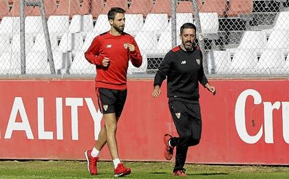 Nico Pareja, que se ha perdido los dos últimos partidos por lesión, ha hecho trabajo de campo. Nico Pareja, que se ha perdido los dos últimos partidos por lesión, ha hecho trabajo de campo.