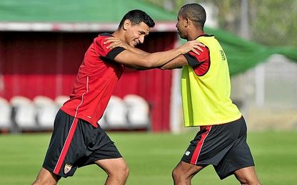 Ganso y Mariano, en un entrenamiento. Ganso y Mariano, en un entrenamiento.
