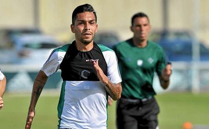 Petros no se ha perdido ningún partido hasta la fecha. Petros no se ha perdido ningún partido hasta la fecha.