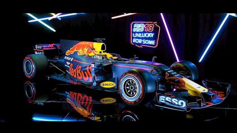Así es el nuevo monoplaza de RedBull para 2017, el RB13. Así es el nuevo monoplaza de RedBull para 2017, el RB13.